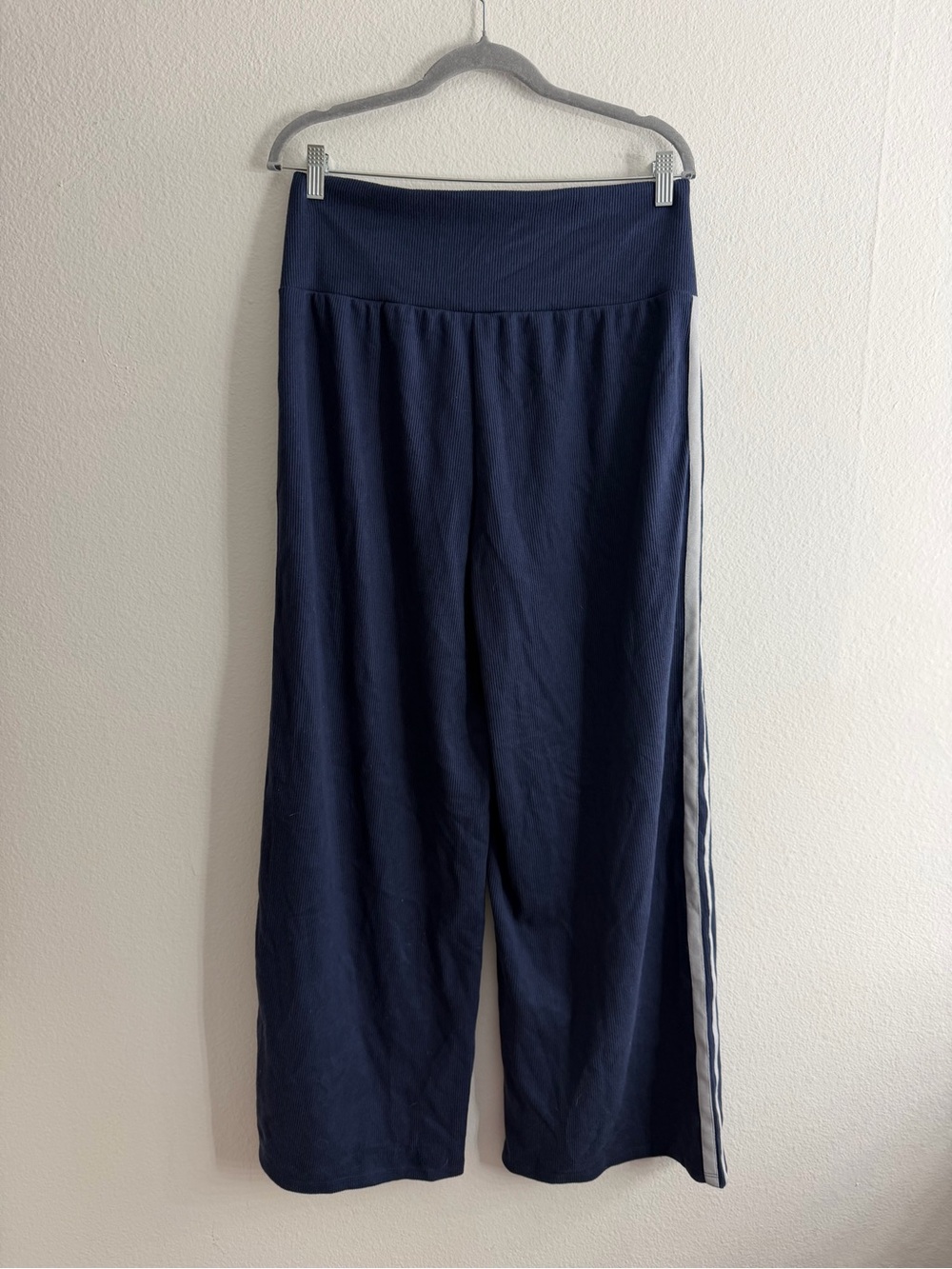 HALARA Navy Ribbed Knit Drawstring Wide Leg Track Athletic Lounge Pants NWT - Picture 3 of 4